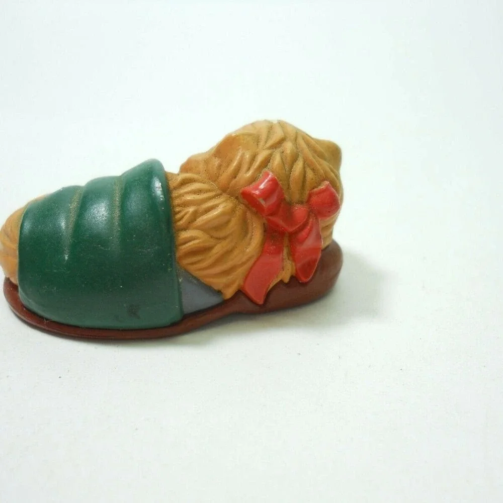 Cat Hallmark Merry Miniature 1988 Kitten/Cat in Slipper